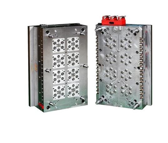 Multi cavity plastic die mould