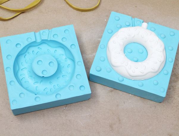 2 piece molds